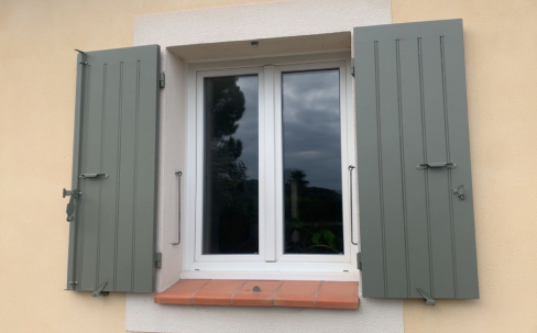 Étape de fabrication d'un volet bois